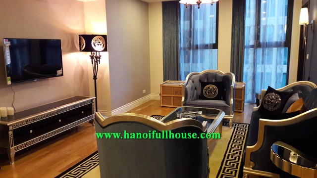 Luxurious 01 bedroom apartment at Hoang Thanh Tower-Mai Hac De street for lease
